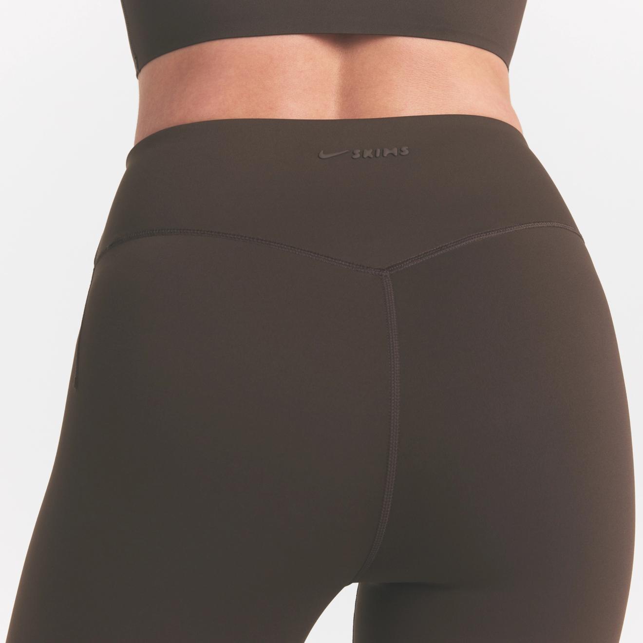 NikeSKIMS Matte 26" Legging