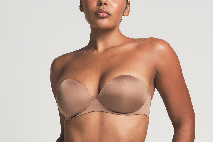 The Ultimate Guide to Strapless Bras